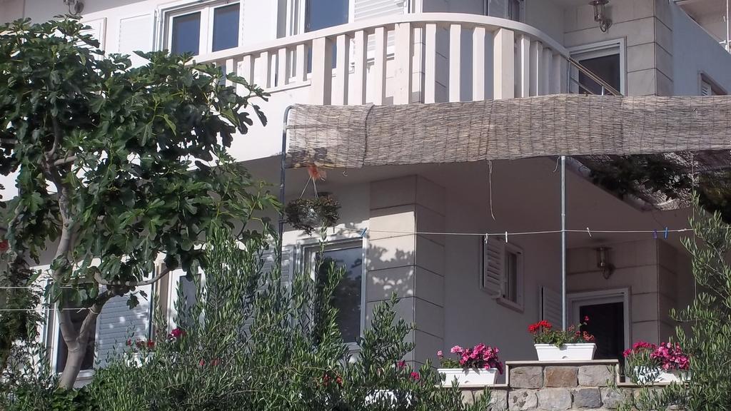 Apartments Kalajzic Omiš Стая снимка